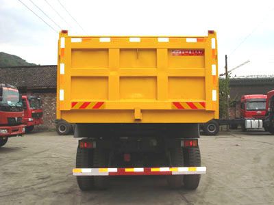 Tonggong  TG3250CQE384 Dump truck