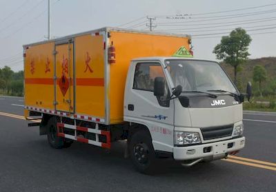 Duo Shi Xing  JHW5060XRYJ Flammable liquid box transport vehicle