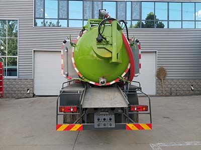 Zhongyunwei brand automobiles ZYW5160GQW6EQ Cleaning the suction truck