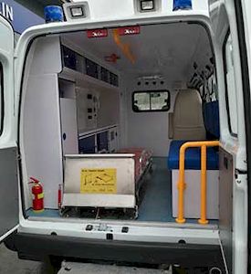 Dima DMT5047XJHV3 ambulance