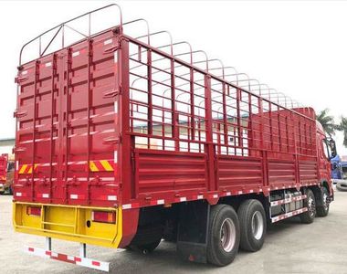 Chenglong  LZ5310CCYH7FB Grate type transport vehicle