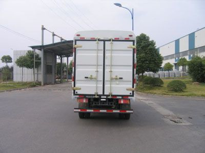 Yuejin  NJ2042CCYKFDCMZ Off road gantry transport vehicle