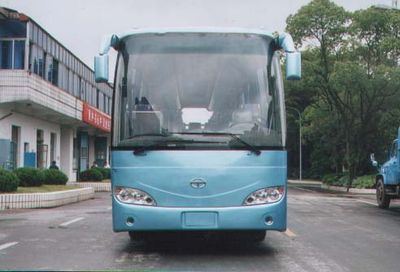 The Taihu Lake XQ6115YH1 coach