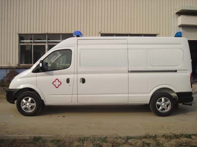 Datong  SH5041XJHA4D3 ambulance