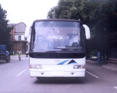 The Taihu Lake XQ6991YH2 coach