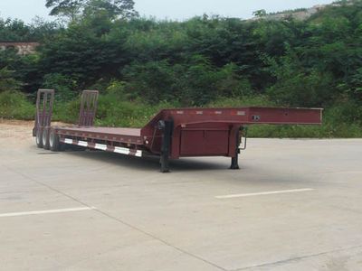 Luyue  LHX9406TDP Low flatbed semi-trailer