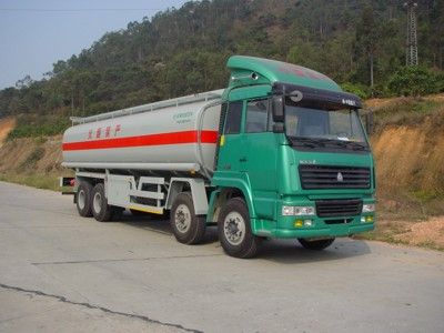 Yongqiang  YQ5387GHY Chemical liquid transport vehicle