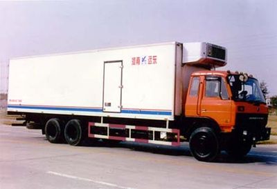 Xinfei  XKC5200XLC Refrigerated truck