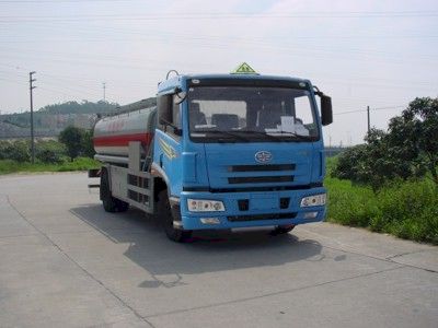 Yongqiang  YQ5163GHYA Chemical liquid transport vehicle