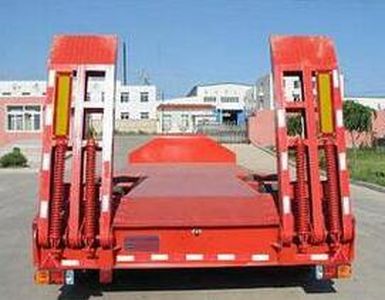 Jiping Xiongfeng  JXF9340TDP Low flatbed semi-trailer