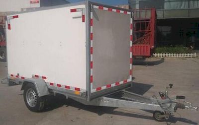 Tianzhu Mountain  CAW9010XXYD Box type center axle trailer