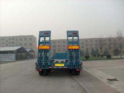 Liangshan Dongyue  CSQ9202TDPA Low flatbed transport semi-trailer