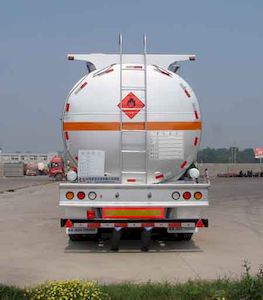 Shengrun  SKW9402GYYA Oil transport semi-trailer