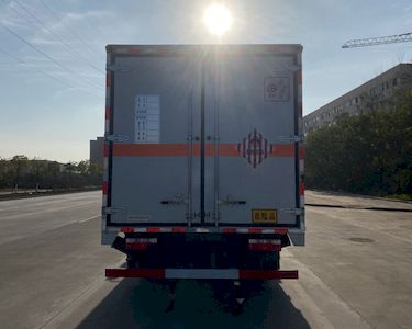 Chusheng  CSC5125XRG6 Flammable solid box transport vehicle