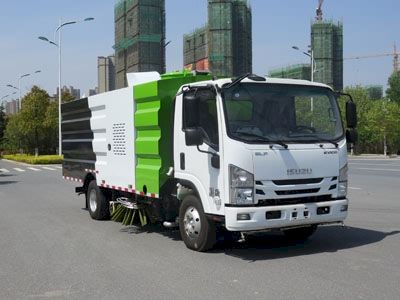 New Dongri  YZR5080TXSQ6HL Washing and sweeping vehicle