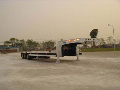 Qindao  QD9331TDP Low flatbed semi-trailer