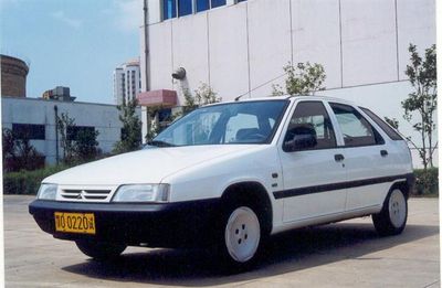 Shenlong Fukang  DC7141RPC Sedan