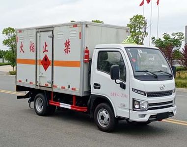 Cheng Li  CL5043XRY6WX Flammable liquid box transport vehicle