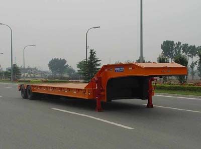 Weiteng  BWG9408 Low flatbed semi-trailer