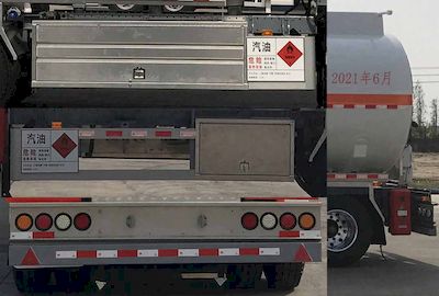 CIMC ZJV9401GYYJMA Aluminum alloy oil transport semi-trailer