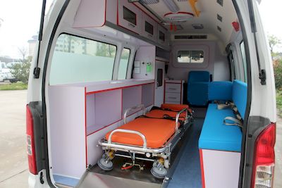 Baolong  TBL5039XJH ambulance