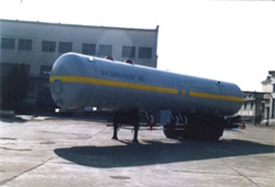 Lu Zheng  ZBR9471GYQ Semi trailer for liquefied gas transportation