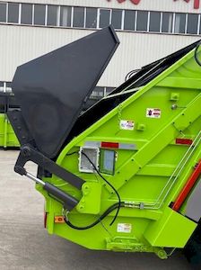 Linghe  LH5080ZYSCA6 Compressed garbage truck