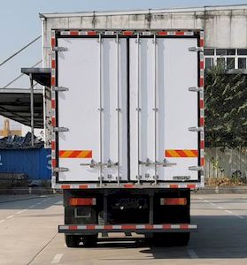 Chenglong  LZ5312XLCH7FB Refrigerated truck