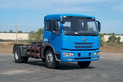 Jiefang Automobile CA4143P7M Flat head natural gas semi-trailer tractor