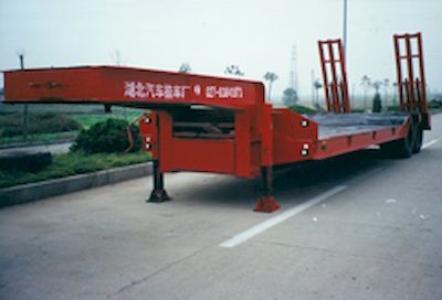 Zhongtong Automobile HBG9330T Low flatbed semi-trailer