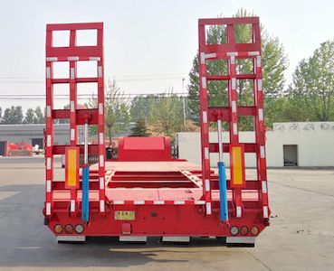 Lu Junda  XCD9400TDPXZ Low flatbed semi-trailer