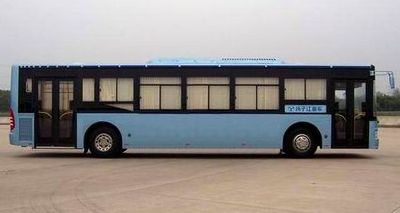 Yangtze River brand automobiles WG6120CHM4 City buses