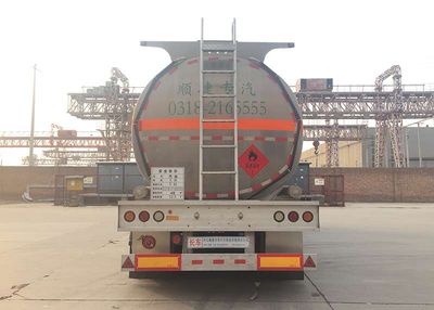 Chuanteng  HBS9401GYYL Aluminum alloy oil transport semi-trailer