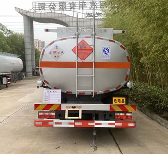 Chufei  CLQ5183GYY6E Oil tanker