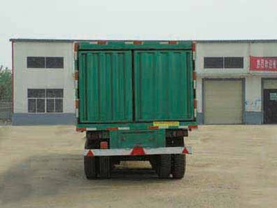 Luchang  ACG9390XXY Box transport semi-trailer