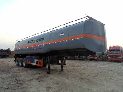 Hongtu  HT9401GRY2 Flammable liquid tank transport semi-trailer