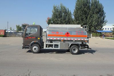 Daiyang  TAG5080GYY Aluminum alloy oil tanker