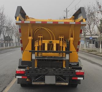 Qintai  QT5070ZZZE6 Hydraulic Lifter Garbage truck 