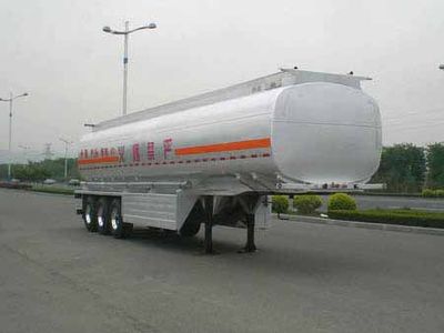 CIMC ZJV9405GYYSD Oil transport semi-trailer