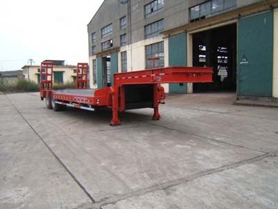 Lingguang  AP9196TDP Low flatbed semi-trailer