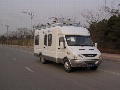 Zhongyi SZY5056XTXCommunication vehicle