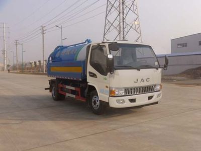 Huatong brand automobiles HCQ5082GQWHF5 Cleaning the suction truck