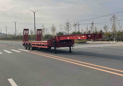 Juntong  JTM9401TDP Low flatbed semi-trailer