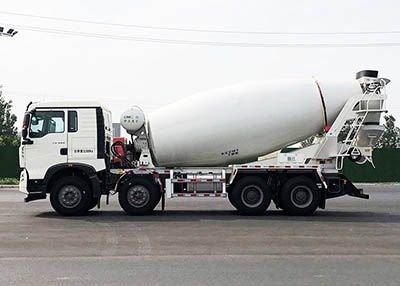 Lingyu  CLY5317GJB30E59 Concrete mixing transport vehicle