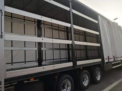 Phoenix  FXC9350XXYCL Box transport semi-trailer