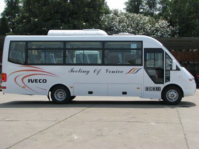 Iveco NJ6744LC1 coach