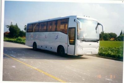 Medium to large  YCK6103HG1 coach