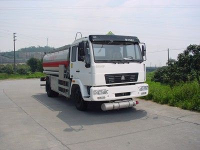 Yongqiang  YQ5167GHYA Chemical liquid transport vehicle