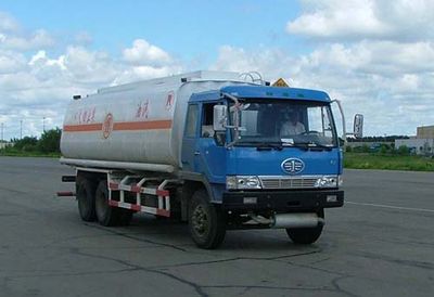 Jiefang Automobile CA5257GJYP4K2L7T1 Flat head diesel tank truck