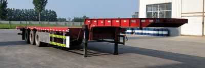 Lu Yunjun Cheng  YJC9400TDP Low flatbed semi-trailer